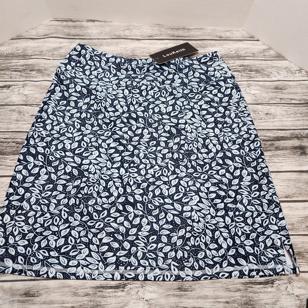 Lou Keith Skort NWT‎